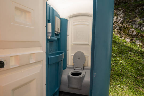 Best Handicap porta potty rental  in Mcgregor, FL