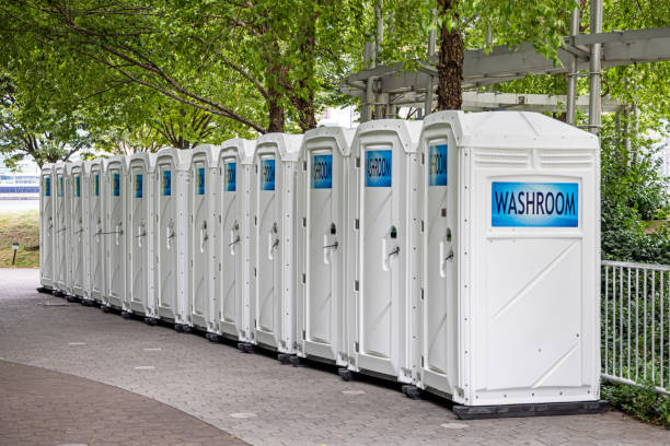 Portable bathroom rental in Mcgregor, FL